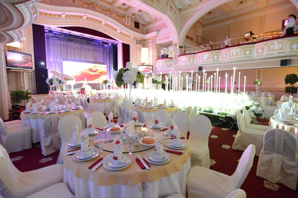 فندق أمباسادور زلاتا هوسا براغ المظهر الخارجي الصورة The Grand Ballroom